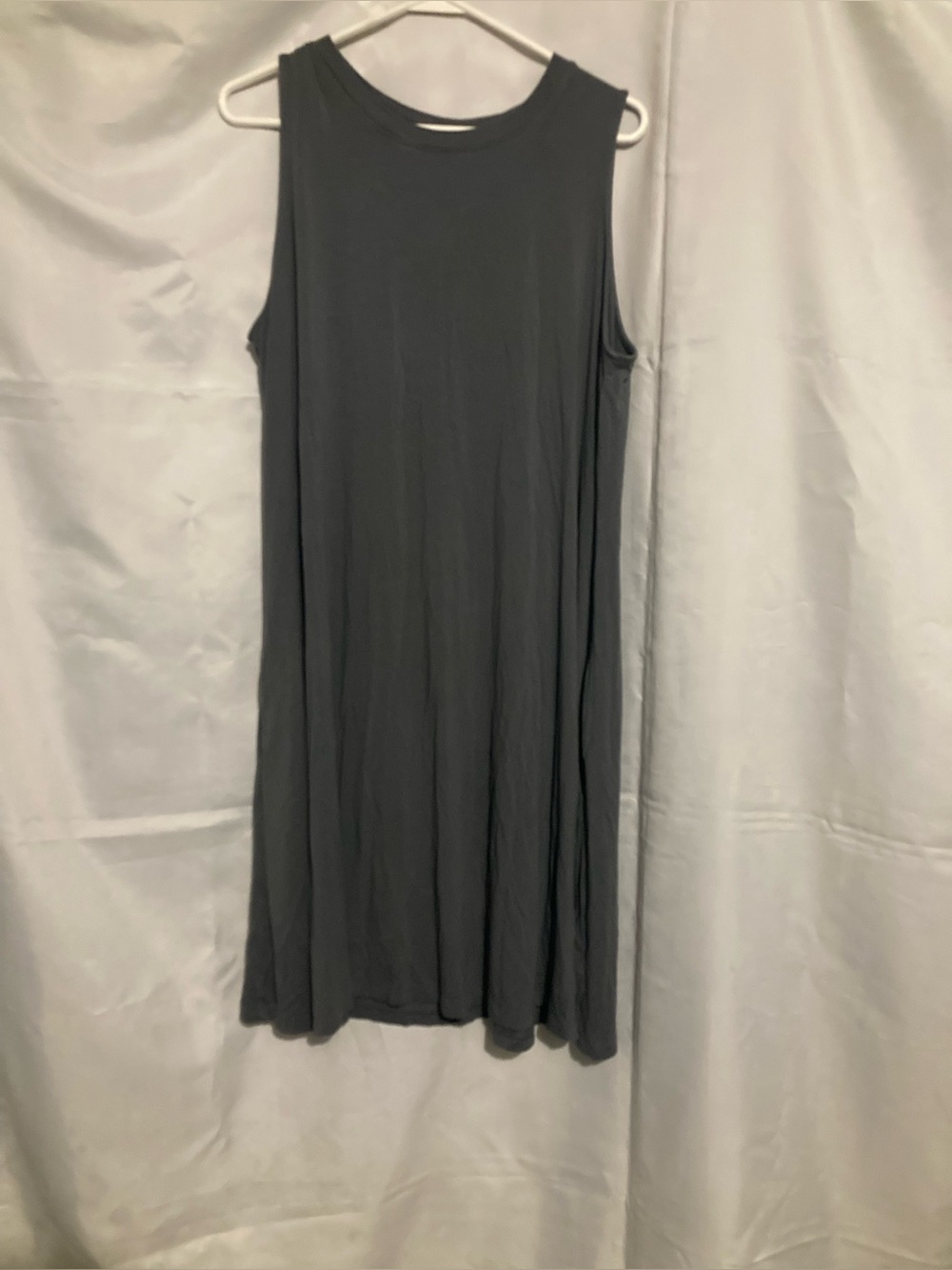 🖤4/$10 Time and Tru Sleeveless Swing Tank Dress in Charcoal Gray
